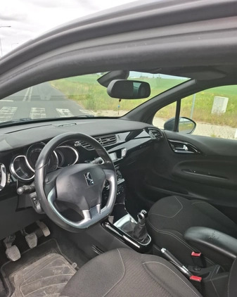 Citroen DS3 cena 22900 przebieg: 155000, rok produkcji 2012 z Złocieniec małe 172